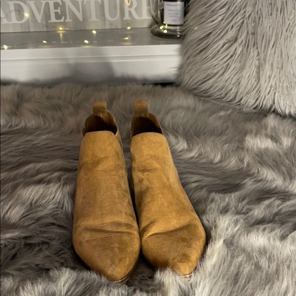 Brown bootie - Picture 2 of 4